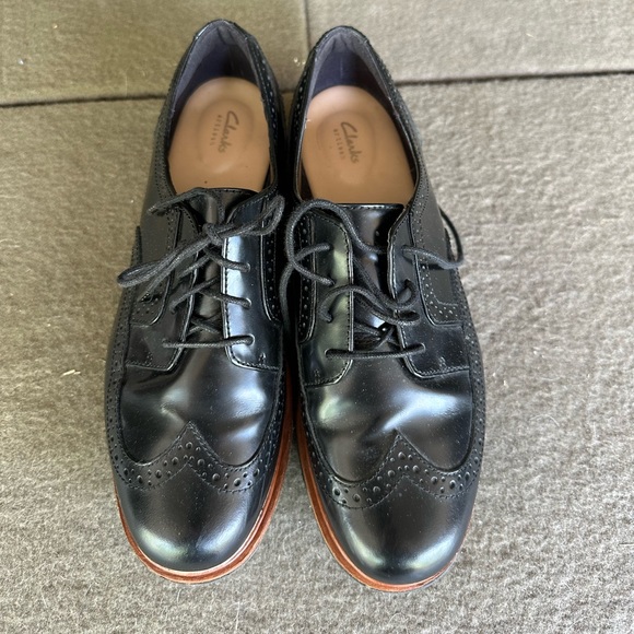 Clark’s Loafers - Picture 2 of 4